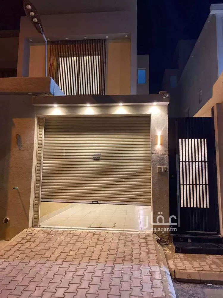 دور للبيع في شارع عاقل بن حبيب, حي عكاظ, مدينة الرياض, منطقة الرياض 1 صورة