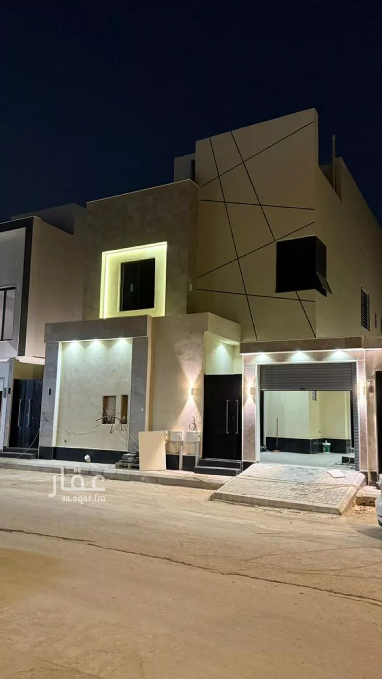 دور للبيع في شارع رقم 132, حي الجنادرية, مدينة الرياض, منطقة الرياض صورة 2