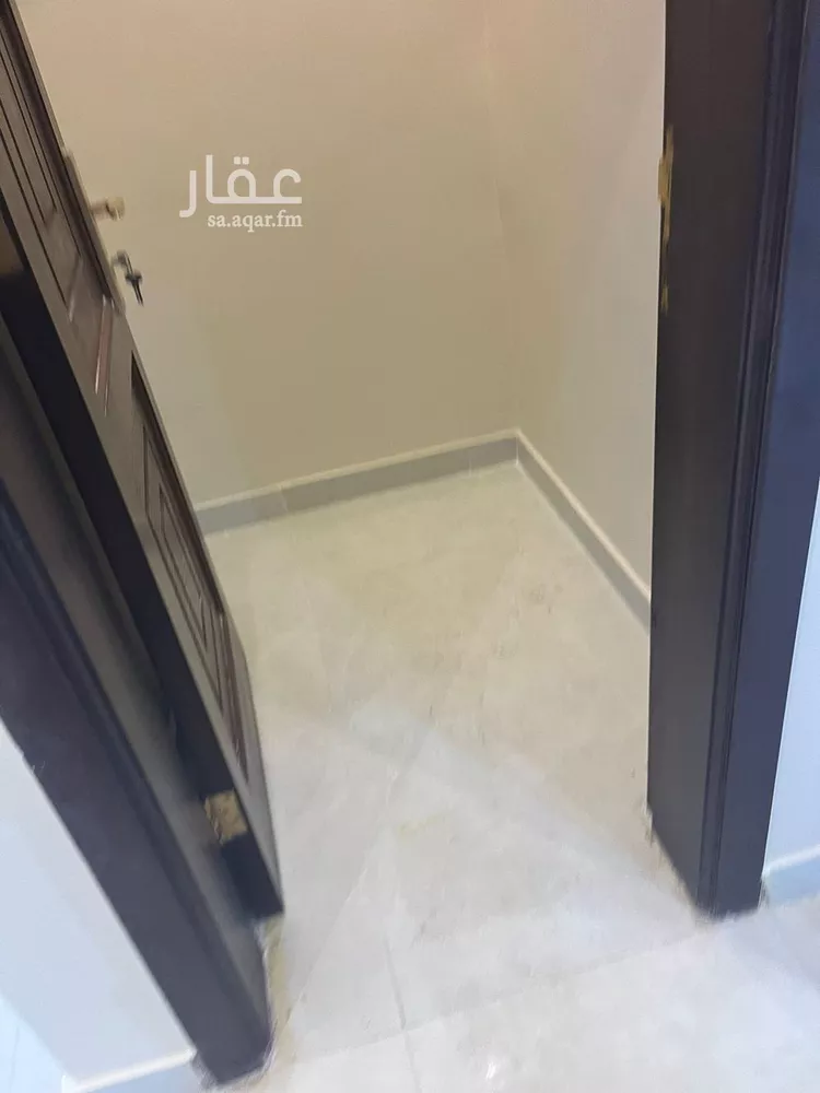 شقة للإيجار في شارع أحمد هزازى, حي الصفاء, مدينة جدة, منطقة مكة المكرمة صورة 2