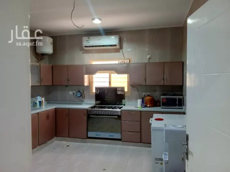 فيلا للبيع في شارع شارع أبو الأسود الدؤلي, حي النزهة, مدينة طريب, منطقة عسير صورة 4