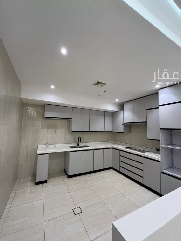 شقة للإيجار في شارع 12ب, حي الحمراء, مدينة الخبر, المنطقة الشرقية