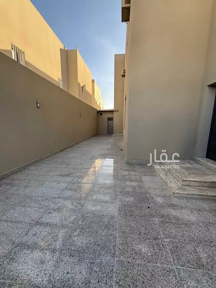 Floor for Rent in Riyadh Ar Rabwah 8