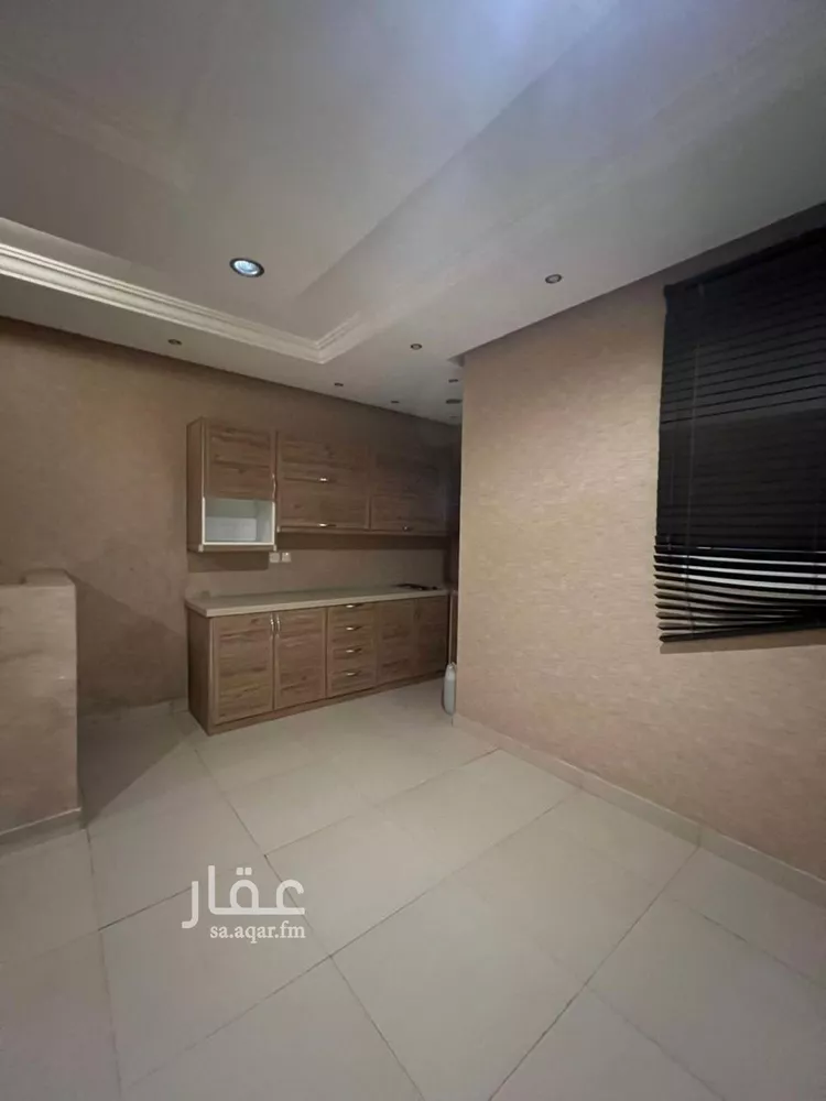 فيلا للإيجار في شارع عمرو بن كلثوم, حي عرقة, مدينة الرياض, منطقة الرياض 12