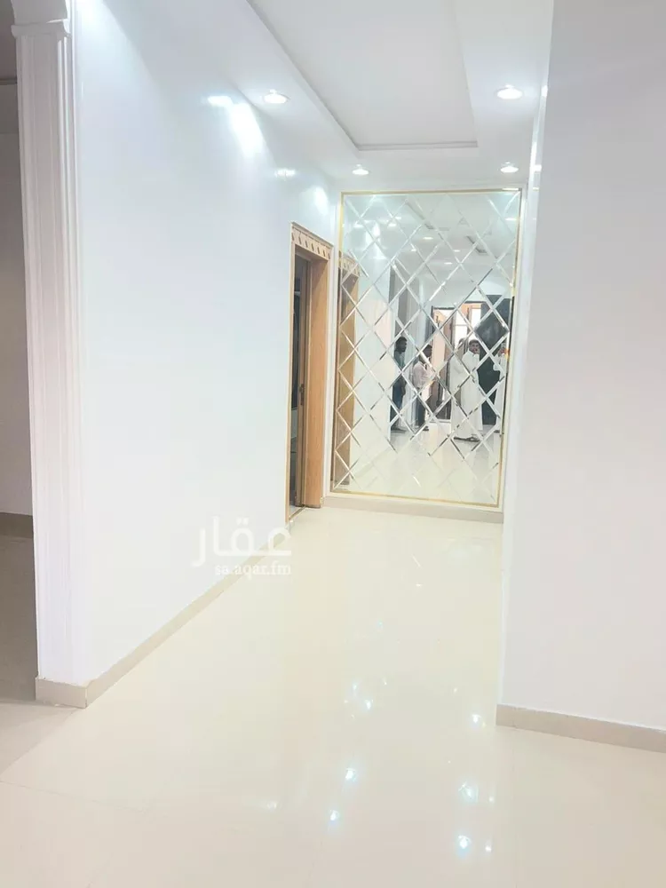 فيلا للإيجار في شارع نظام الدين بن معصوم, حي الرمال, مدينة الرياض, منطقة الرياض صورة 4