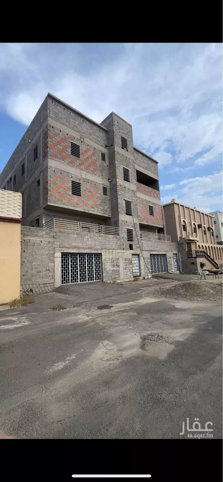 عمارة للبيع في شارع الثمانين , حي المعمورة, مدينة خميس مشيط, منطقة عسير صورة 2