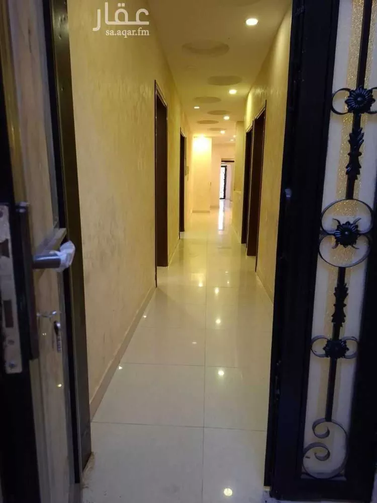 عمارة للبيع في شارع محمد عاشور, حي بدر, مدينة الرياض, منطقة الرياض 11