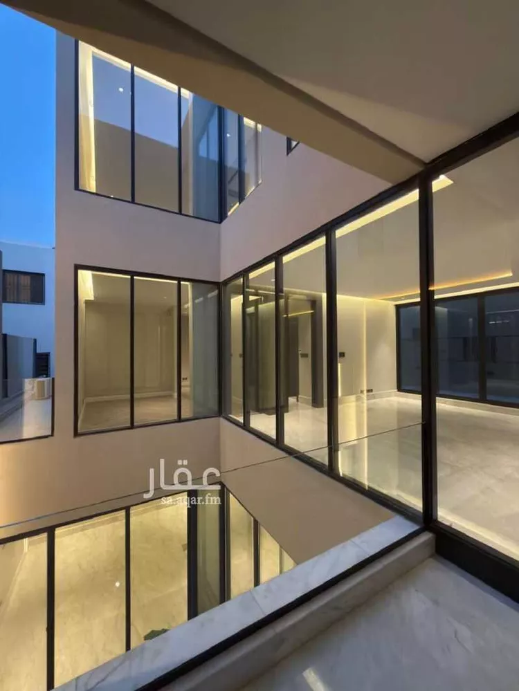 فيلا للإيجار في شارع رقم 423, حي الملقا, مدينة الرياض, منطقة الرياض 13