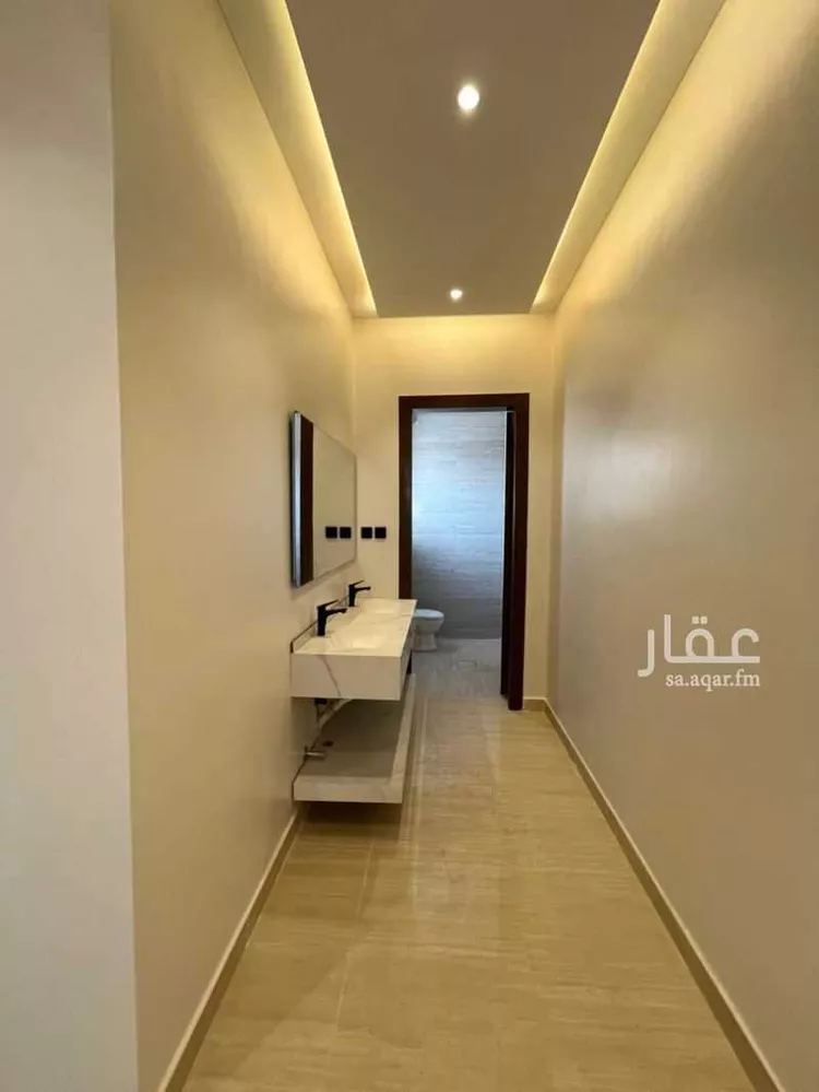 Floor for Sale in Riyadh Al Ghnamiah 9
