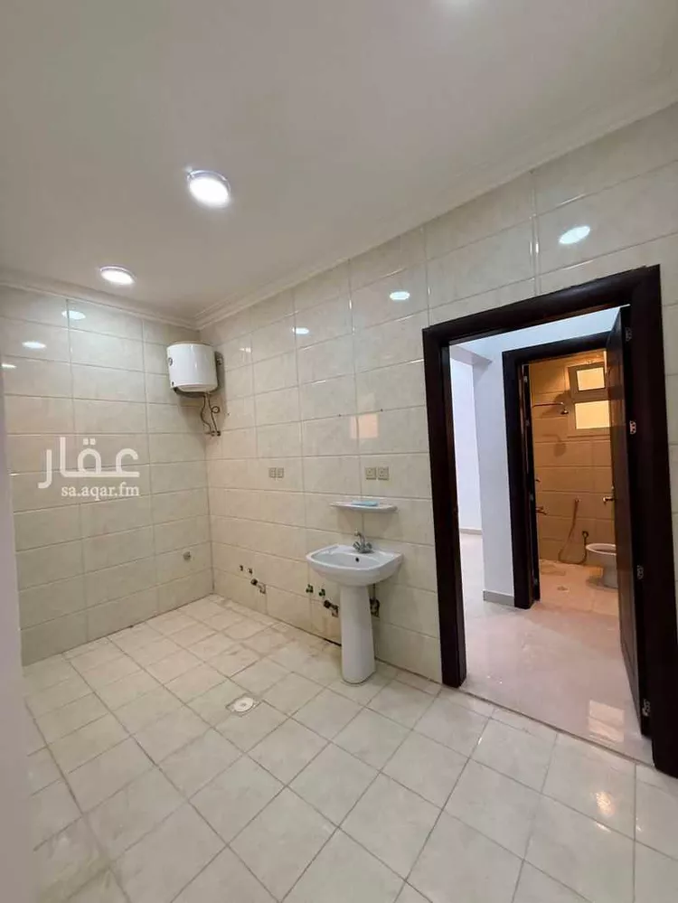 فيلا للإيجار في شارع رقم 326, حي الملقا, مدينة الرياض, منطقة الرياض 26