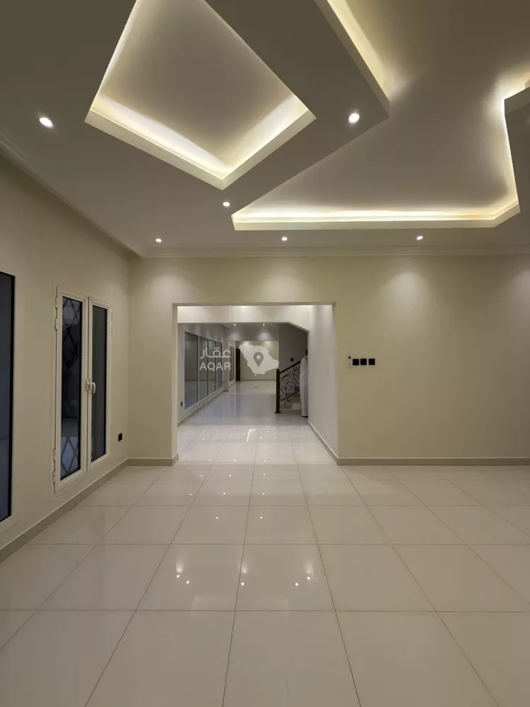 فيلا للإيجار في شارع مضيق باب المندب, حي التعاون, مدينة الرياض, منطقة الرياض 15