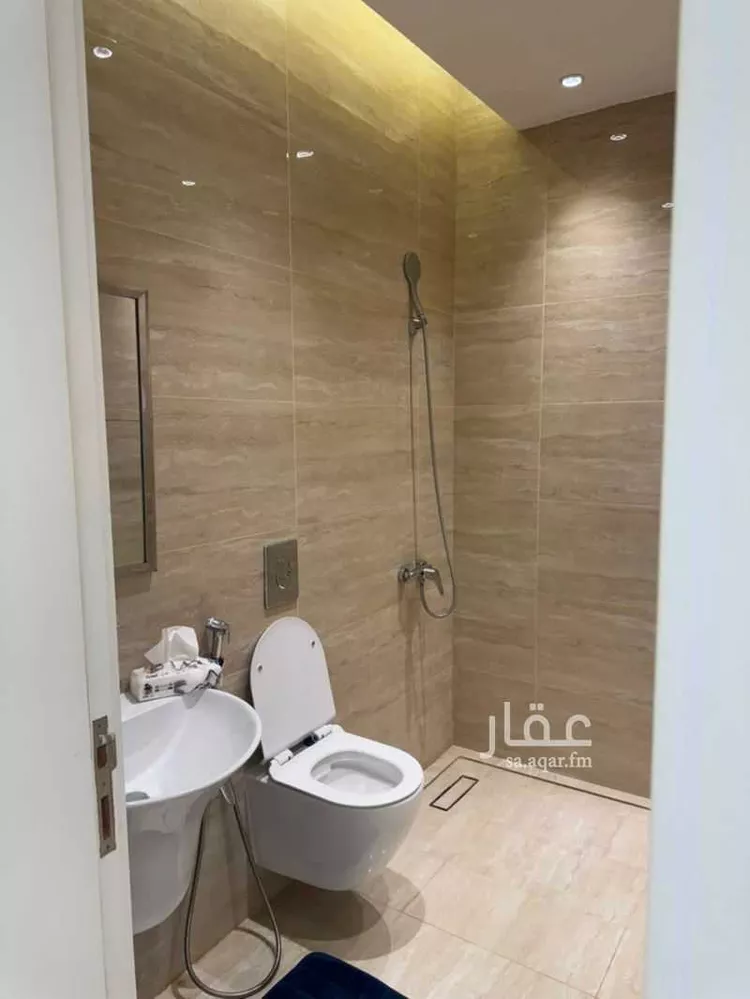 شقة للإيجار في شارع العلمين, حي الملك عبدالله, مدينة الرياض, منطقة الرياض 16