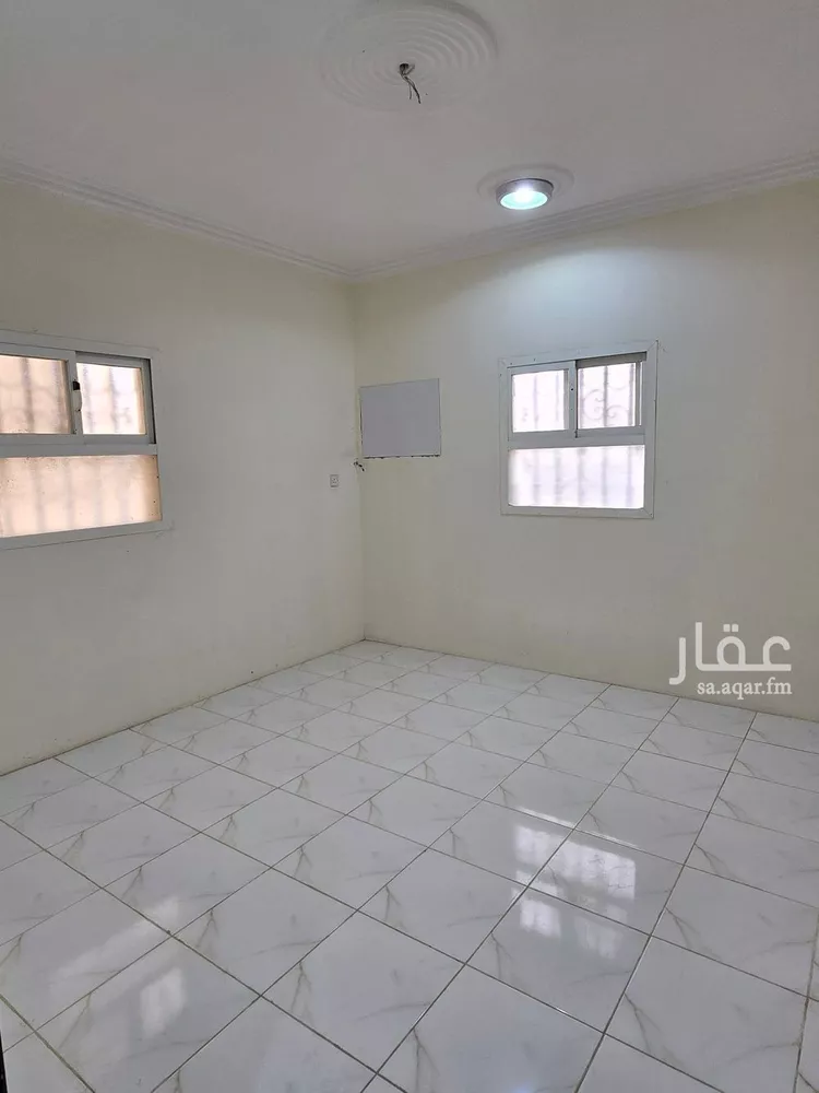 شقة للإيجار في شارع ابن ماجة, حي السعادة, مدينة الرياض, منطقة الرياض صورة 4