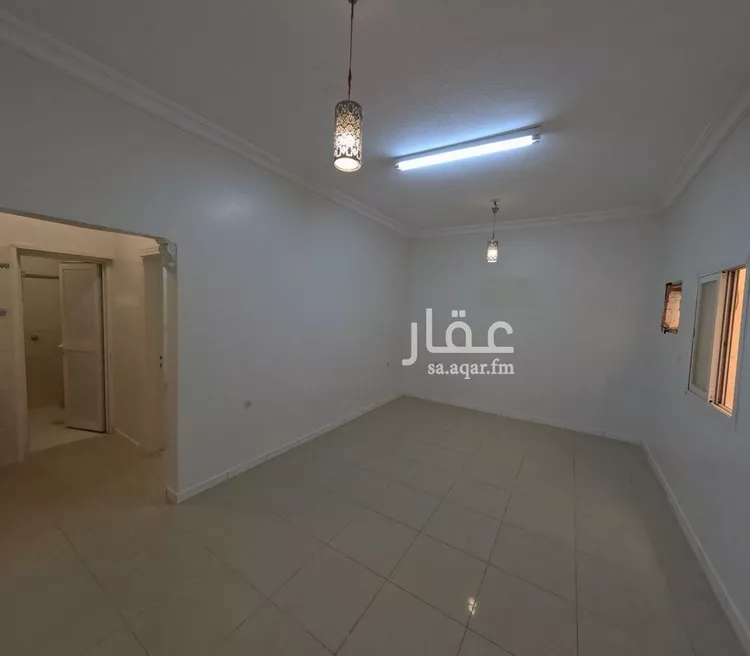 شقة للإيجار في شارع محمد رشيد رضا, حي العزيزية, مدينة الرياض, منطقة الرياض صورة 2