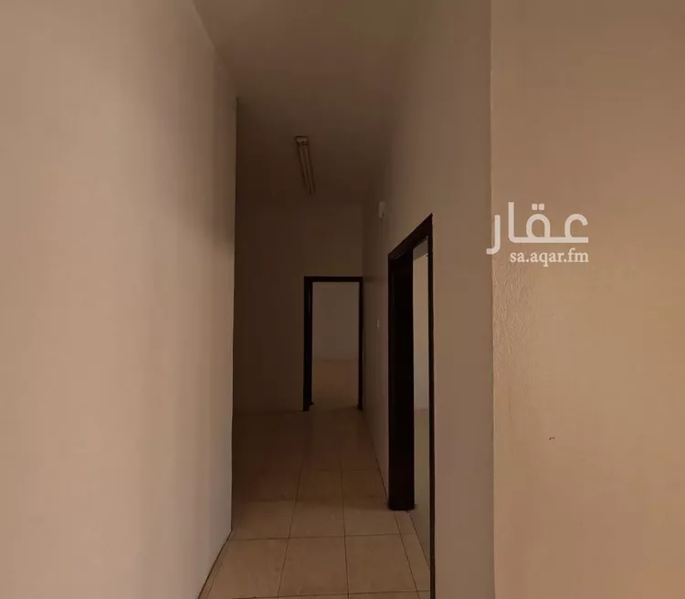 شقة للإيجار في شارع سفيان بن عوف, حي العزيزية, مدينة الرياض, منطقة الرياض صورة 3