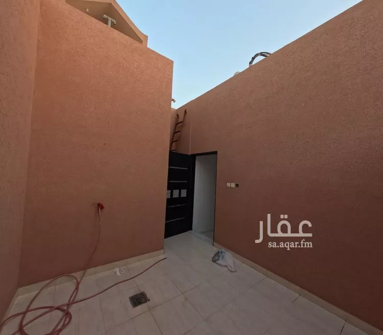 شقة للإيجار في شارع رقم 35, حي العزيزية, مدينة الرياض, منطقة الرياض صورة 3