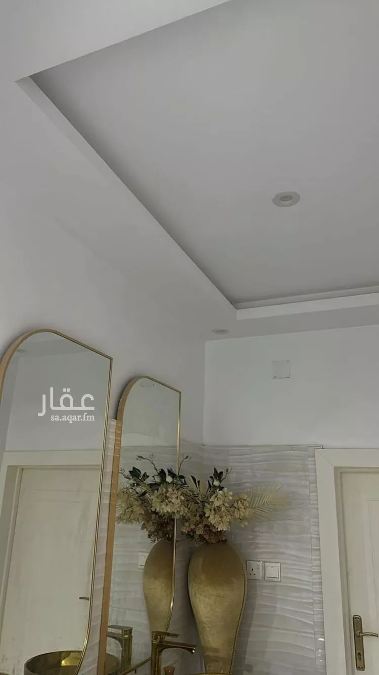 فيلا للبيع في شارع سعيد بن بيشان, حي بدر, مدينة الرياض, منطقة الرياض صورة 5