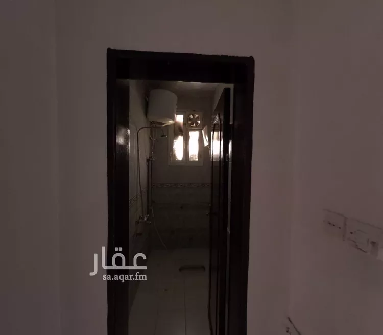شقة للإيجار في شارع سفيان بن عوف, حي العزيزية, مدينة الرياض, منطقة الرياض صورة 2