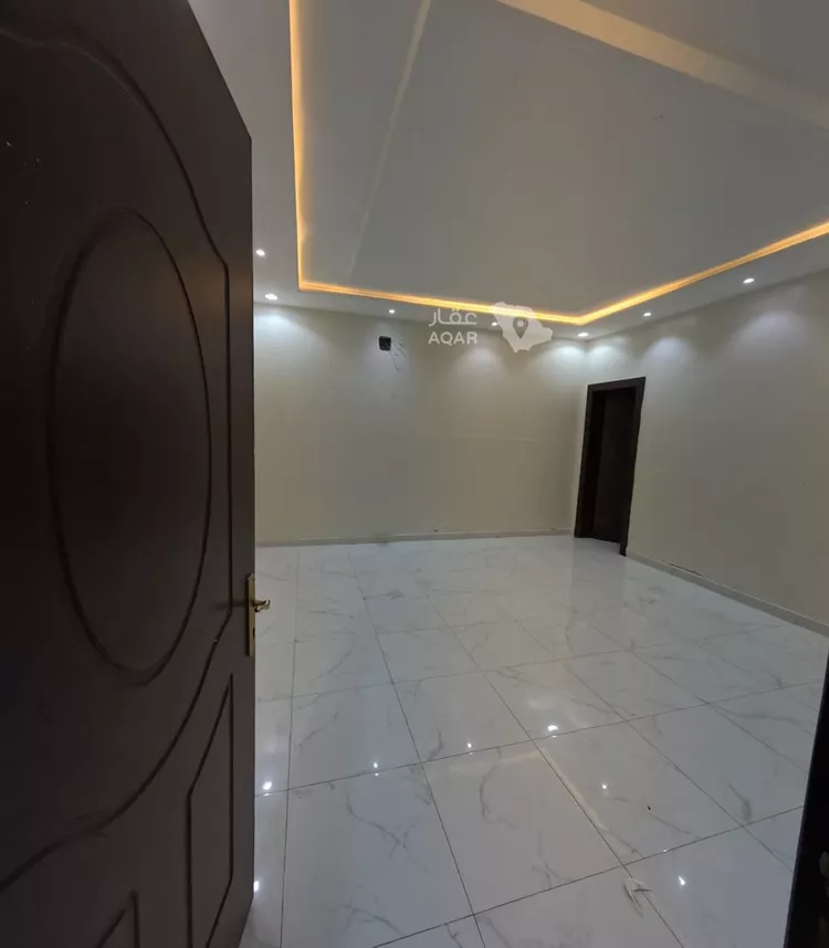 Floor for Rent in Riyadh Al Aziziyah 11