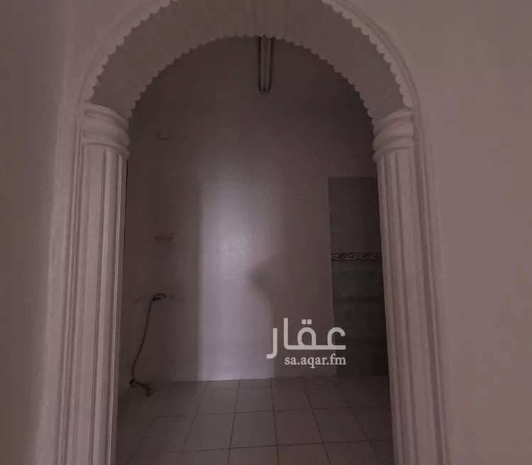شقة للإيجار في شارع سفيان بن عوف, حي العزيزية, مدينة الرياض, منطقة الرياض صورة 4