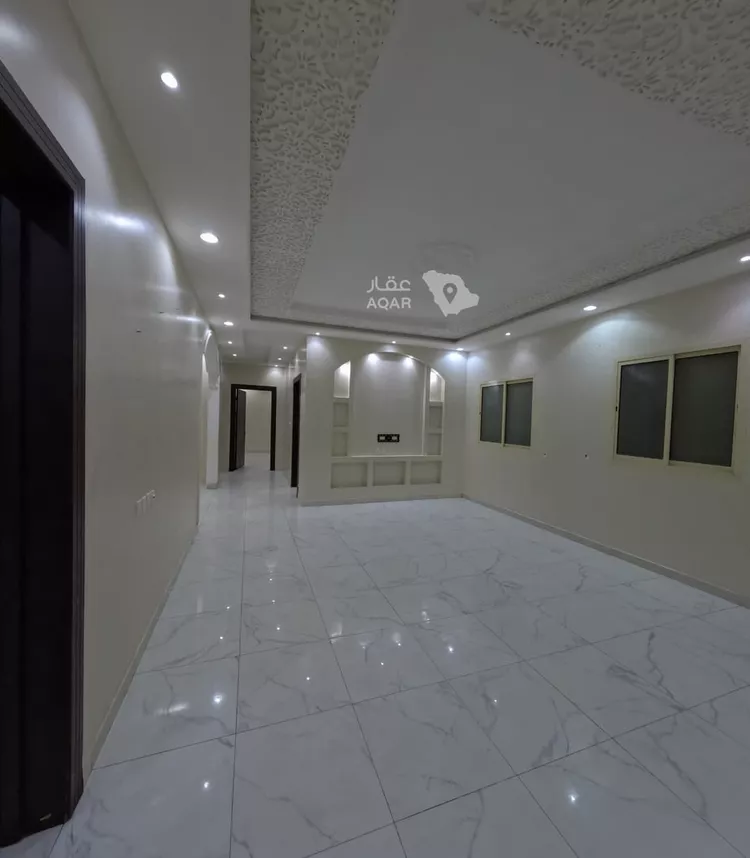 Floor for Rent in Riyadh Al Aziziyah 4