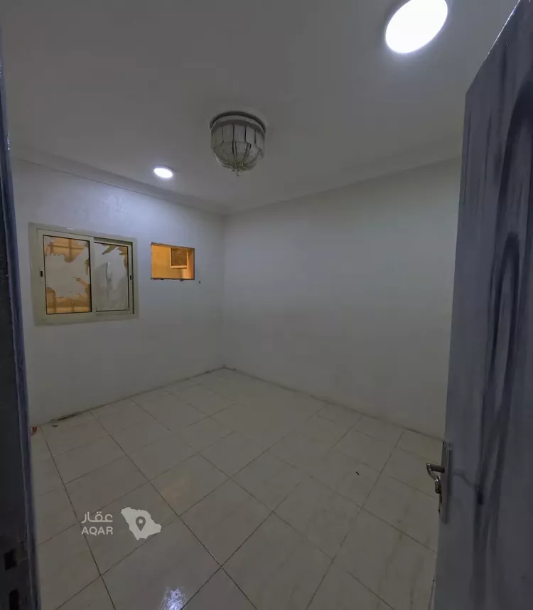 شقة للإيجار في شارع حمزة بن محمد البجاني, حي منفوحة الجديدة, مدينة الرياض, منطقة الرياض صورة 3