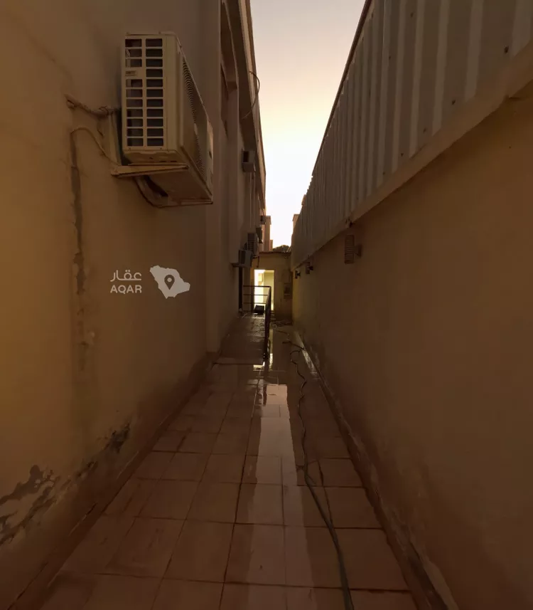 دور للإيجار في شارع العازمية, حي العزيزية, مدينة الرياض, منطقة الرياض 8