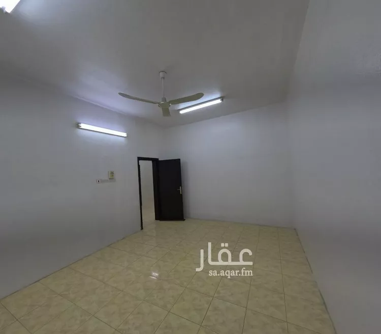 شقة للإيجار في شارع سفيان بن عوف, حي العزيزية, مدينة الرياض, منطقة الرياض صورة 3