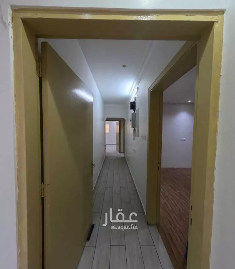 شقة للإيجار في شارع رقم 70, حي العزيزية, مدينة الرياض, منطقة الرياض صورة 4