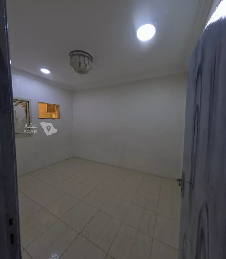 شقة للإيجار في شارع حمزة بن محمد البجاني, حي منفوحة الجديدة, مدينة الرياض, منطقة الرياض 8