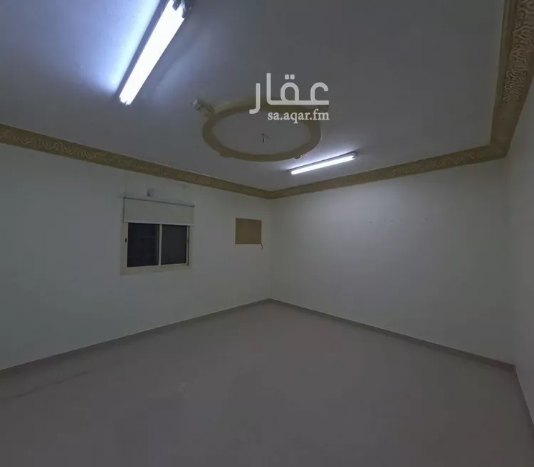 شقة للإيجار في شارع رقم 84, حي العزيزية, مدينة الرياض, منطقة الرياض صورة 2