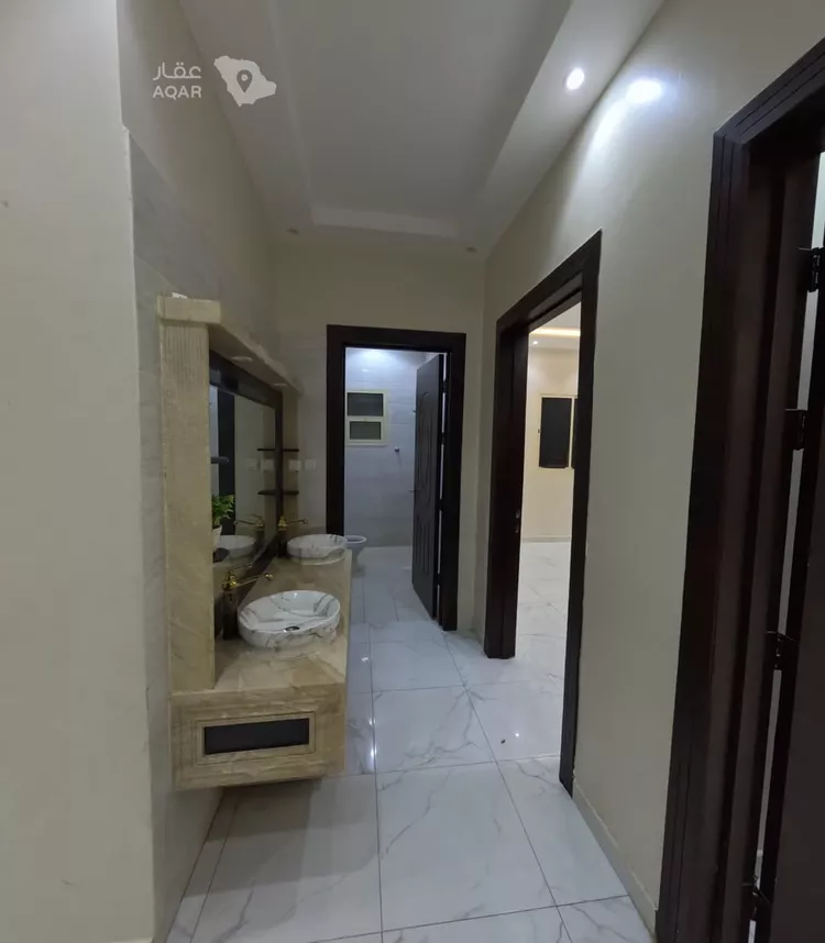 Floor for Rent in Riyadh Al Aziziyah 3