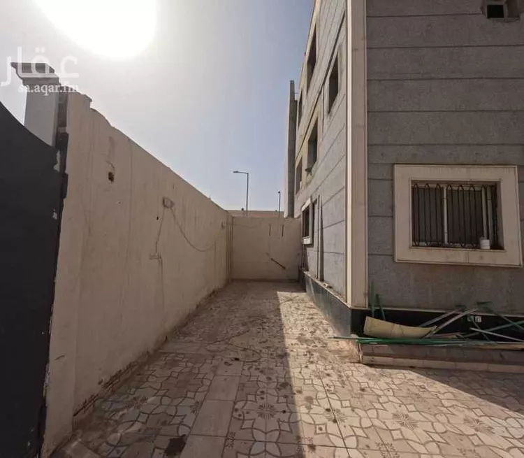 Floor for Rent in Riyadh Al Aziziyah 15