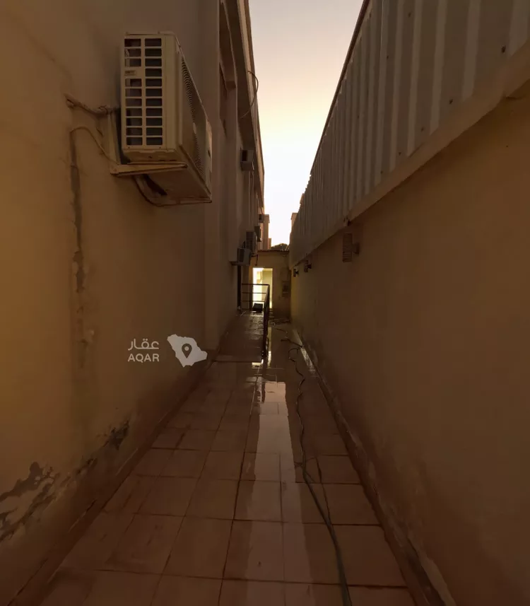 دور للإيجار في شارع عمر الشهاب, حي العزيزية, مدينة الرياض, منطقة الرياض 6
