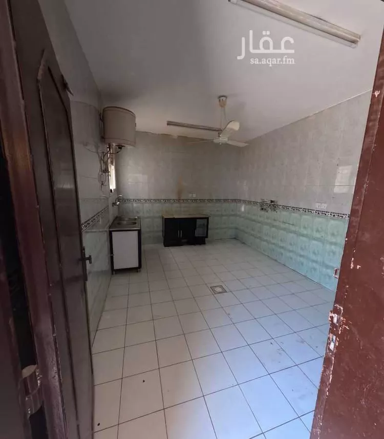 شقة للإيجار في شارع سفيان بن عوف, حي العزيزية, مدينة الرياض, منطقة الرياض صورة 4