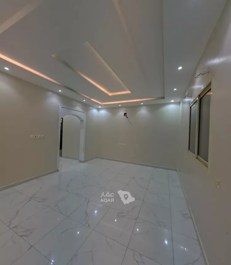 Floor for Rent in Riyadh Al Aziziyah 5