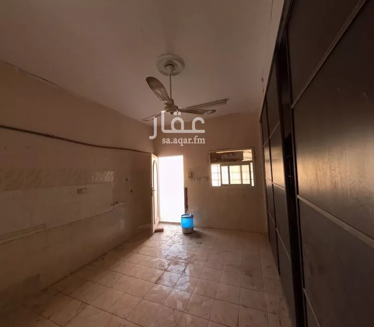 شقة للإيجار في شارع العذبة, حي العزيزية, مدينة الرياض, منطقة الرياض صورة 3