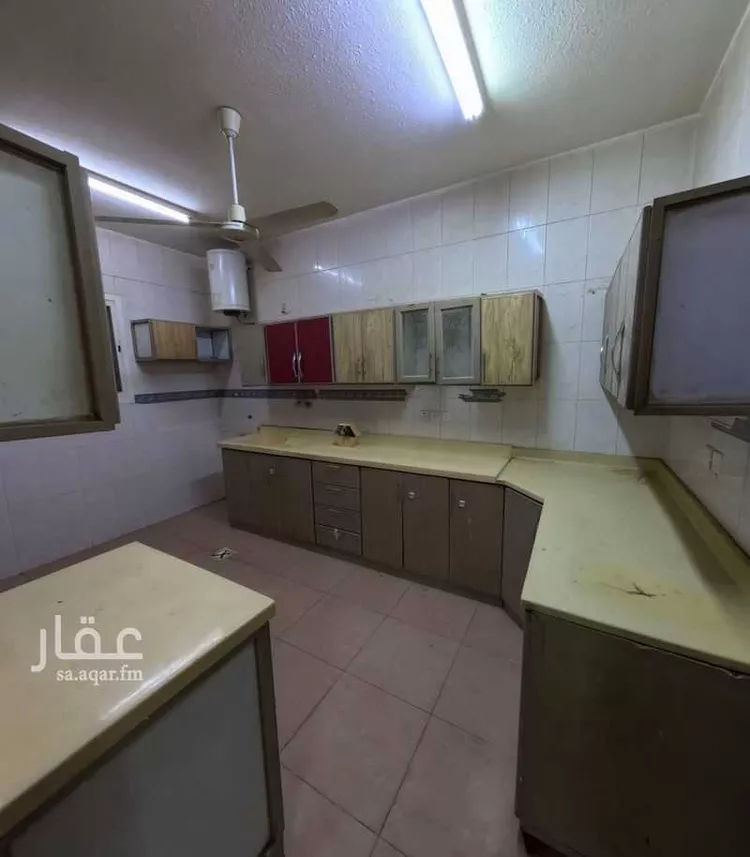 شقة للإيجار في شارع نهاوند, حي العزيزية, مدينة الرياض, منطقة الرياض صورة 3