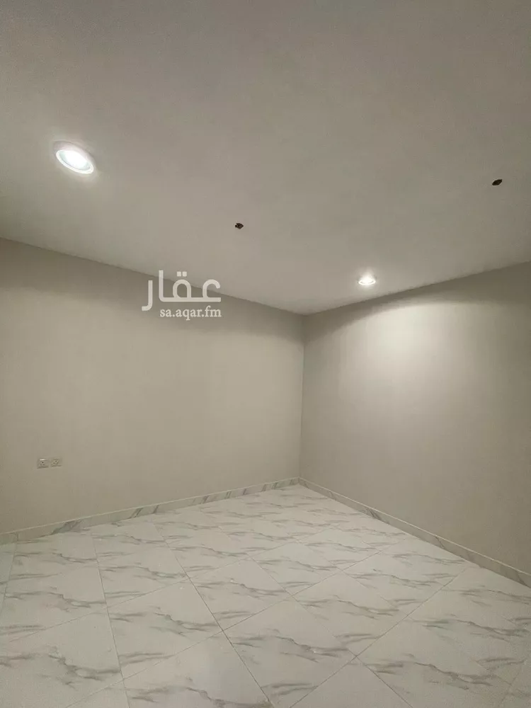 فيلا للبيع في شارع محمد الوجيه, حي الوهلان, مدينة عنيزه, منطقة القصيم صورة 4