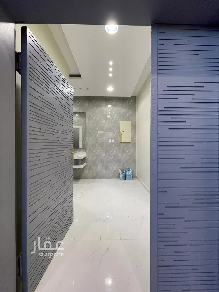 فيلا للبيع في شارع سعيد بن عامر, حي الملك فهد, مدينة عنيزه, منطقة القصيم صورة 4