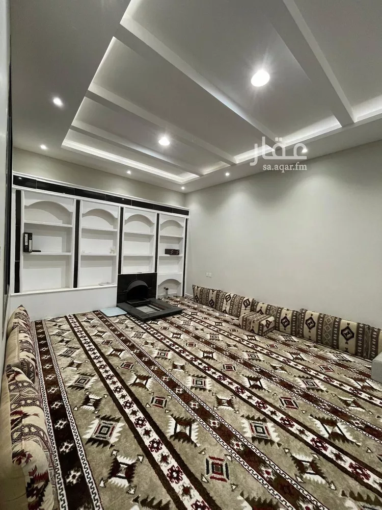 فيلا للبيع في شارع الربيع, حي الملك فهد, مدينة عنيزه, منطقة القصيم صورة 3
