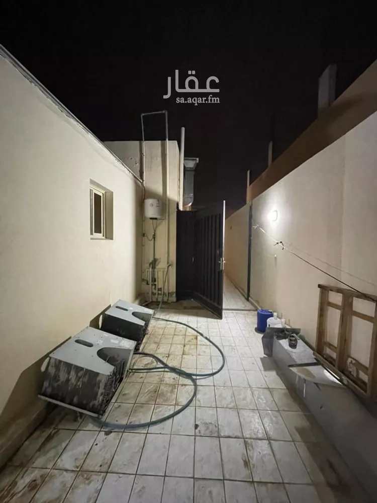 عمارة للإيجار في شارع خالد بن عبدالعزيز, حي الرياضي, مدينة عنيزة, منطقة القصيم صورة 2