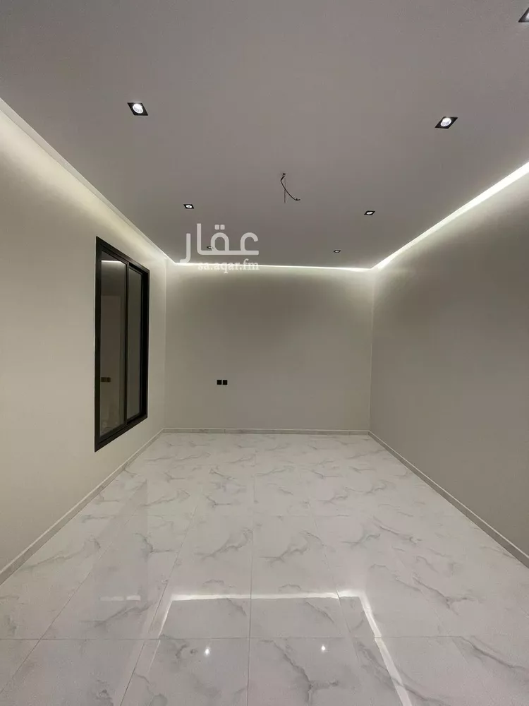 فيلا للبيع في شارع الطبراني, حي الملك فهد, مدينة عنيزه, منطقة القصيم صورة 3