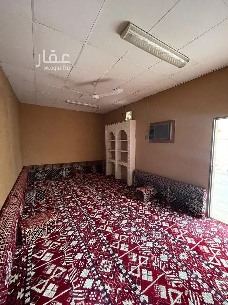 دور للبيع في شارع عبد الملك المدني, حي الفاخرية, مدينة عنيزة, منطقة القصيم صورة 5