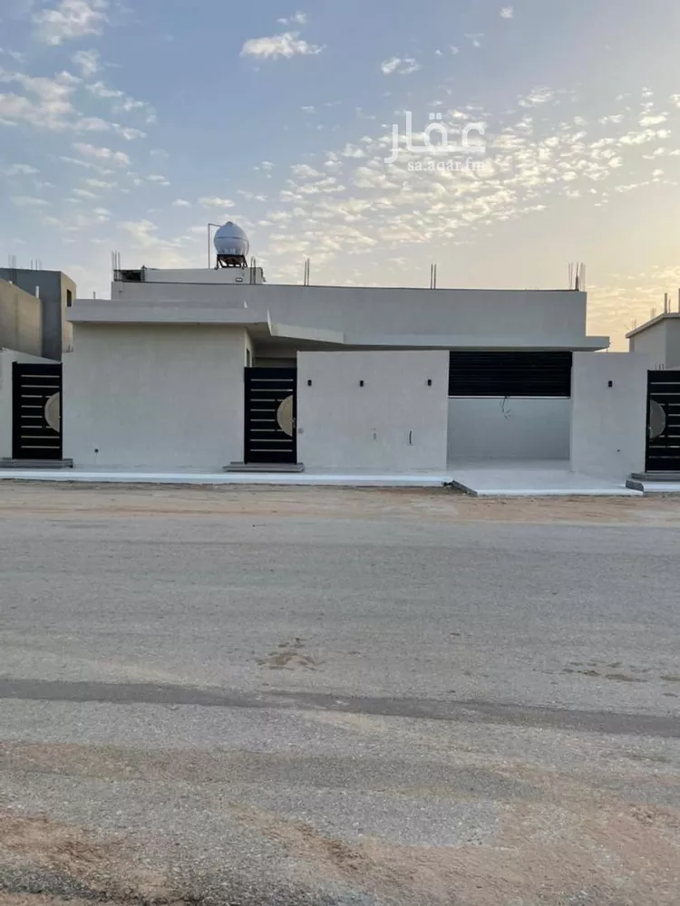 دور للبيع في حي الصفاء, مدينة عنيزة, منطقة القصيم