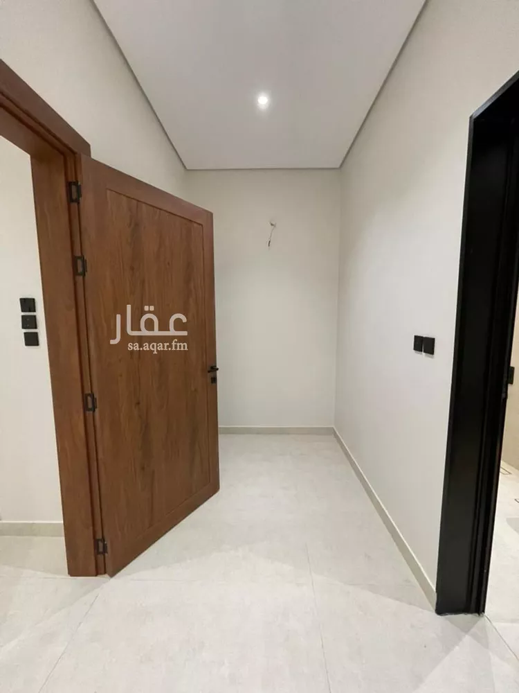 فيلا للبيع في شارع داود بن شبل المقرئ, حي الوهلان, مدينة عنيزة, منطقة القصيم 13