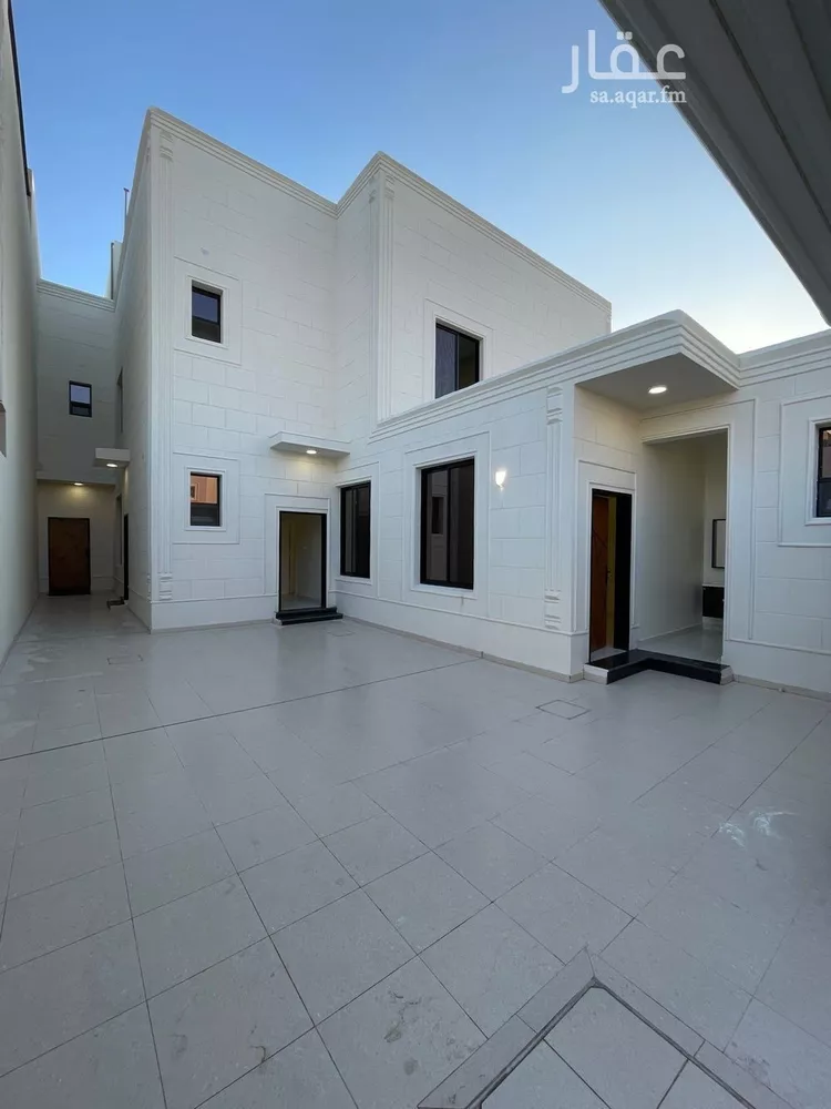 فيلا للبيع في شارع النجاح, حي المنار, مدينة عنيزة, منطقة القصيم صورة 2