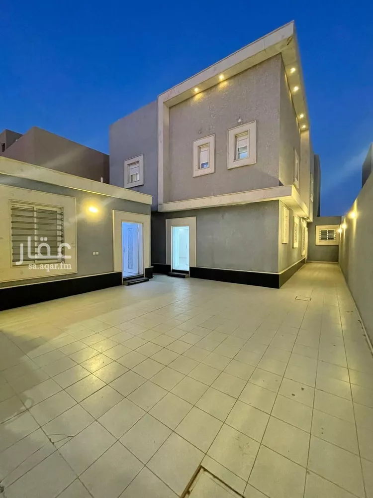 فيلا للإيجار في شارع ابن غيث, حي الخالدية, مدينة عنيزة, منطقة القصيم صورة 2