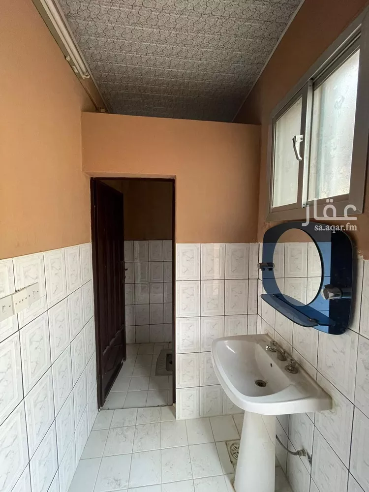 دور للبيع في شارع عبد الملك المدني, حي الفاخرية, مدينة عنيزة, منطقة القصيم صورة 4