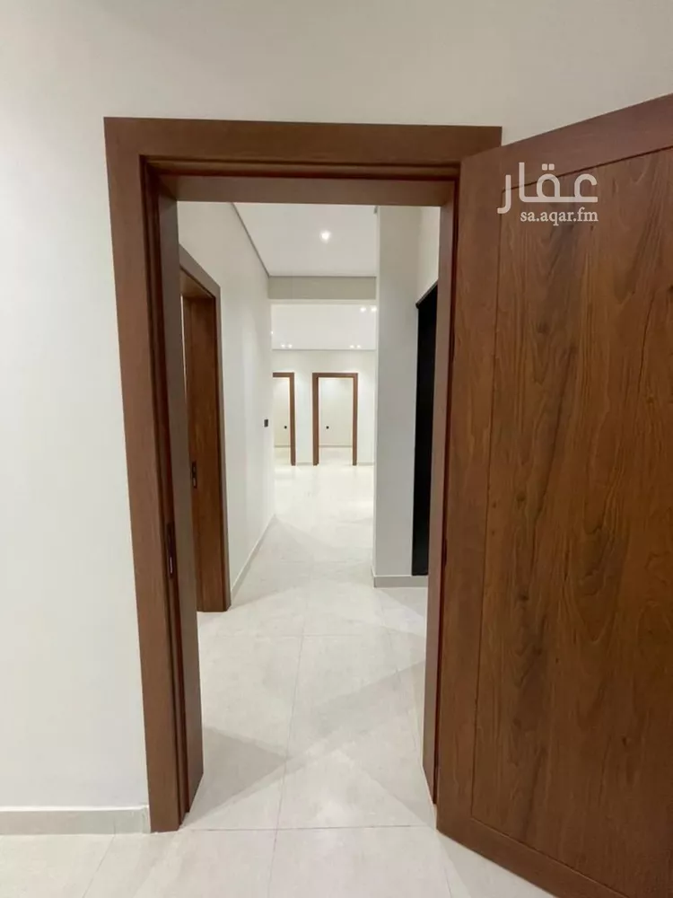 فيلا للبيع في شارع داود بن شبل المقرئ, حي الوهلان, مدينة عنيزة, منطقة القصيم 14