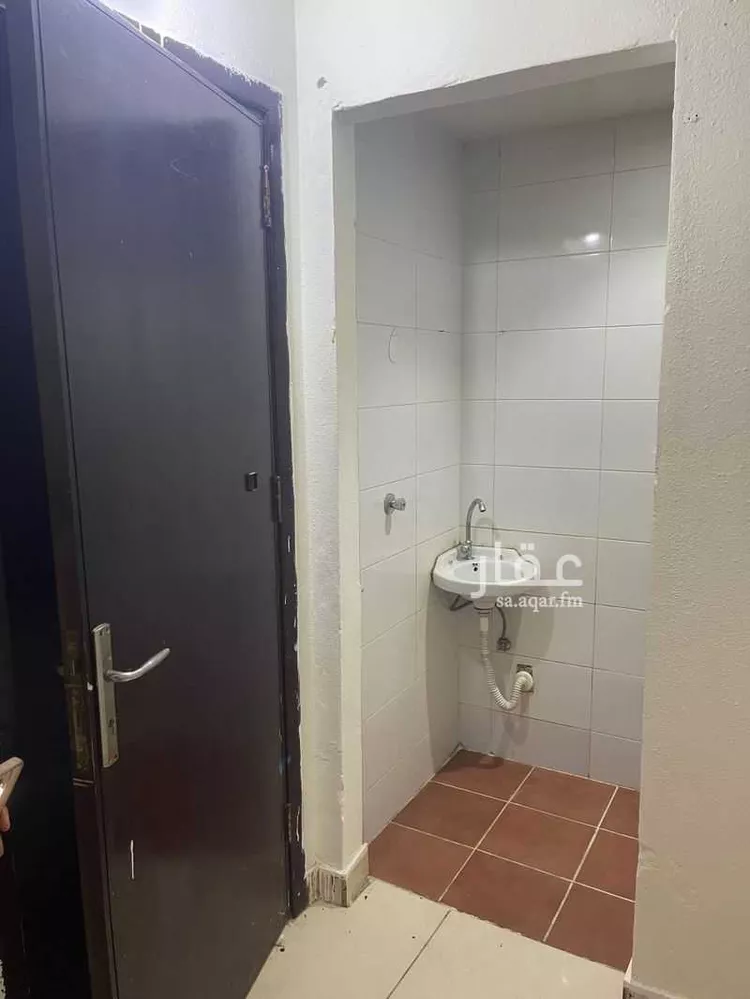 غرفة للإيجار في شارع الوليد بن هشام ، حي المروة ، جدة ، جدة صورة 4